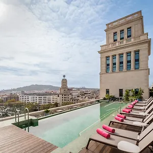 45 Times Hotell